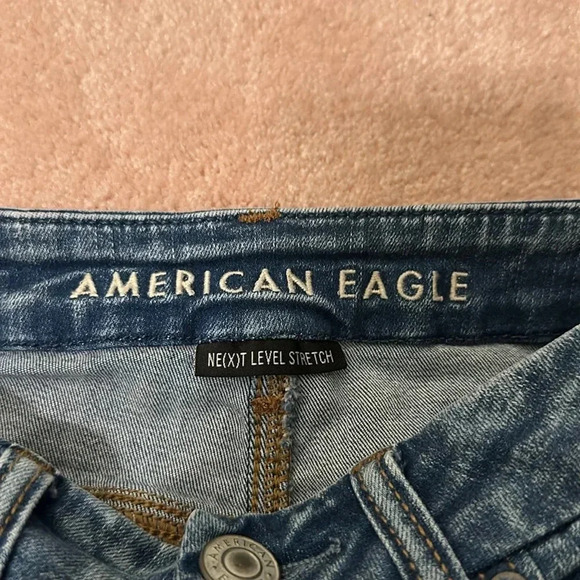 American Eagle Curvy High Rise Shortie Denim Shorts - Picture 5 of 7